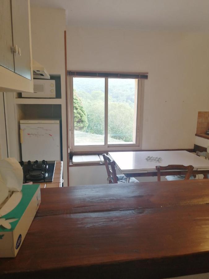 Location De Vacances A Neylis Avec Vue Sur Les Forets Et Les Champs Carla-de-Roquefort エクステリア 写真