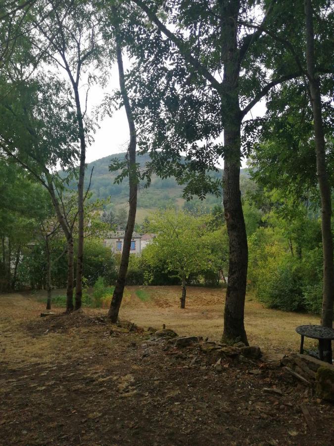 Location De Vacances A Neylis Avec Vue Sur Les Forets Et Les Champs Carla-de-Roquefort エクステリア 写真